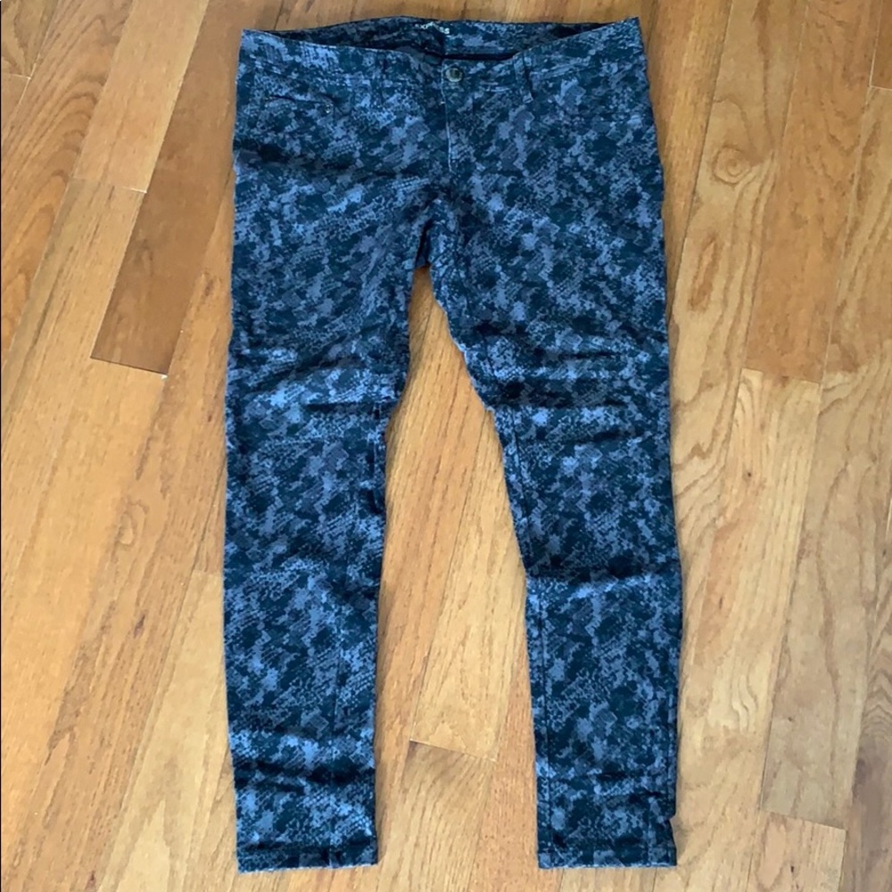EXPRESS SNAKE PRINT JEGGING LARGE